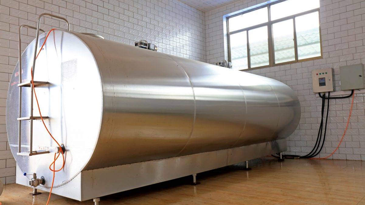 Bulk Milk Tank Cleaning